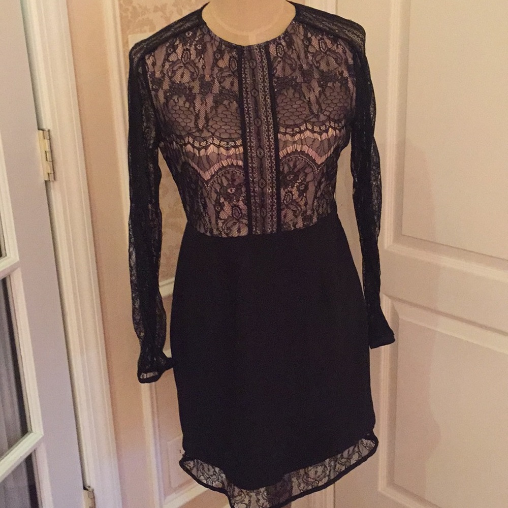 Elegant lace dress